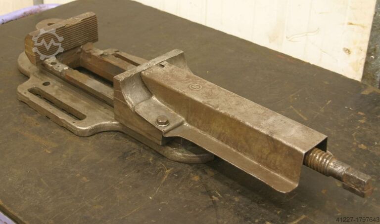 Maschinenschraubstock Brockhaus Spannweite 240 mm