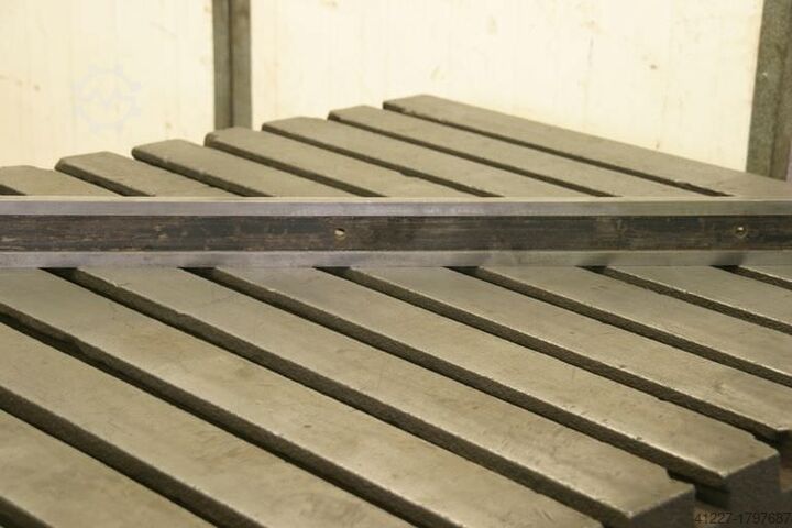 Aufspannplatte mit T Nut Stolle 1300/1100/H820 mm