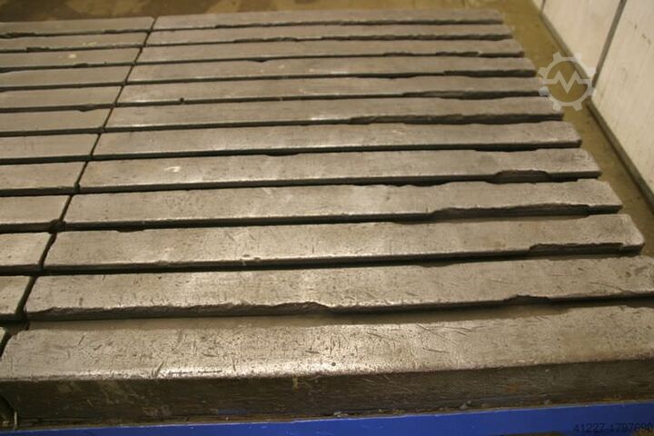 Aufspannplatte mit T Nut Stolle 2250/1100/H820 mm