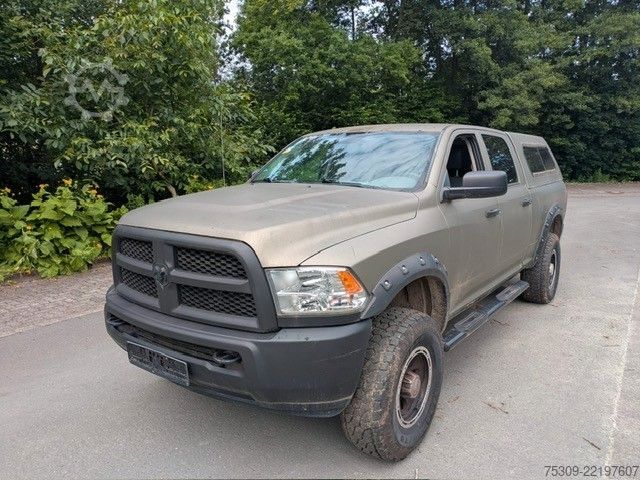 Pick-up DODGE RAM 2500-Grün foliert-original Weiß - unfallfrei