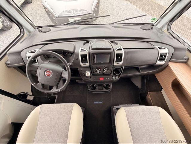 Integrated camper CARADO I 447 *Einzelbetten-Hubbett-Automatik*