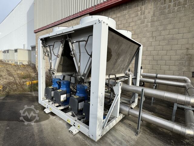 Kältemaschine Carrier 30RBP0260-0111-PE