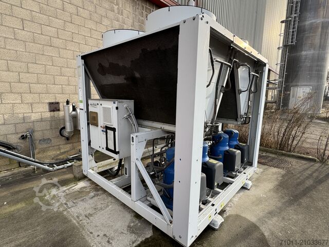 Kältemaschine Carrier 30RBP0260-0111-PE