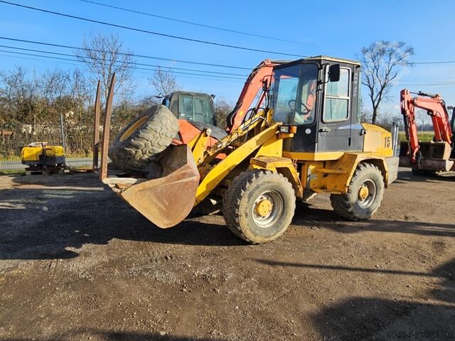 Kleinlader SCHAEFF SK 833