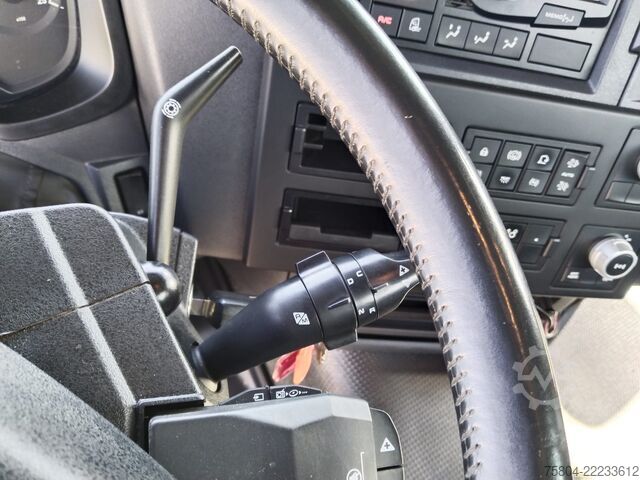Tow truck RENAULT K 440 R6X6 MEDIUM E6
