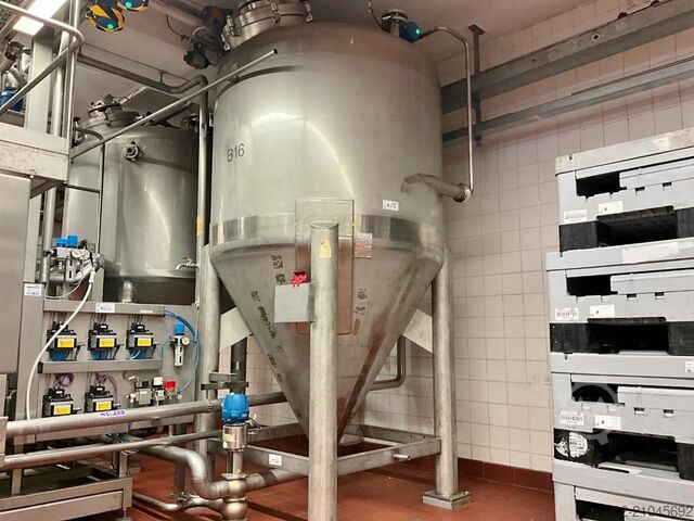 3000 Liter Druckbehälter aus V4A Waldner 9492