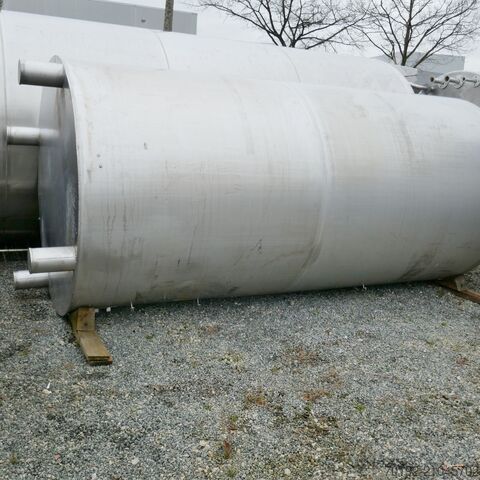 8000 Liter isolierter Behälter aus V2A mit seitlichem Propellerrührwerk  9469