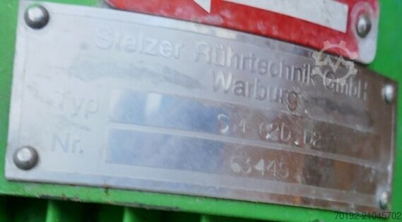 8000 Liter isolierter Behälter aus V2A mit seitlichem Propellerrührwerk  9469