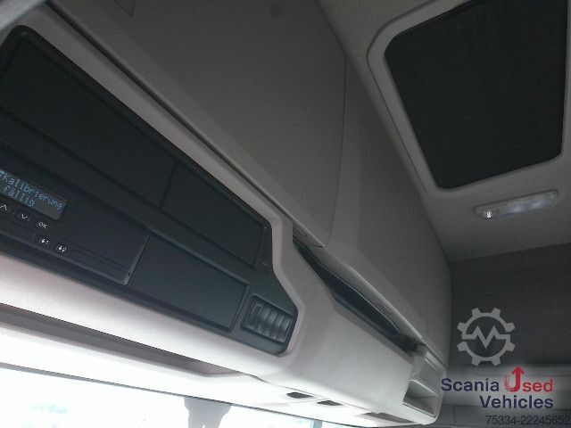 Standard tractor unit Scania R 460 A4x2NA