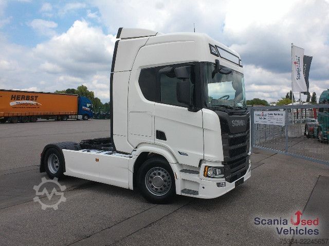 Standard tractor unit Scania R 460 A4x2NA