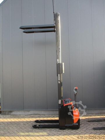 Pallet stacker BT SWE120