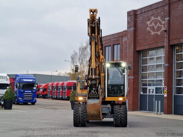Radbagger Liebherr A900C - 95 KW - Central Greasing -