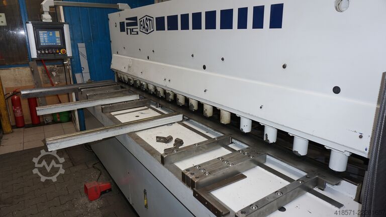 Hydraulic guillotine shear SCHRÖDER-FASTI SFT 528-30/6 001