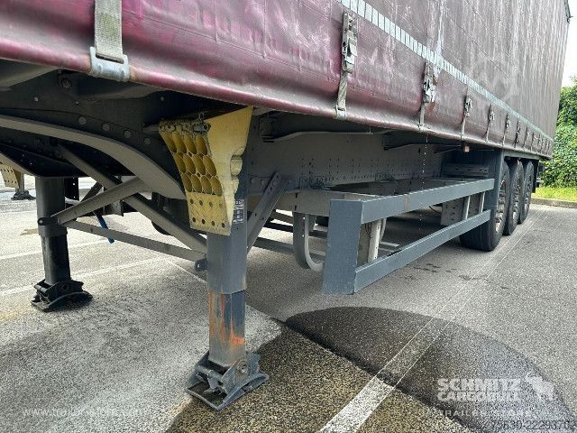 Open semitrailer with tarp Schmitz Cargobull Semitrailer Curtainsider Standard Hayon
