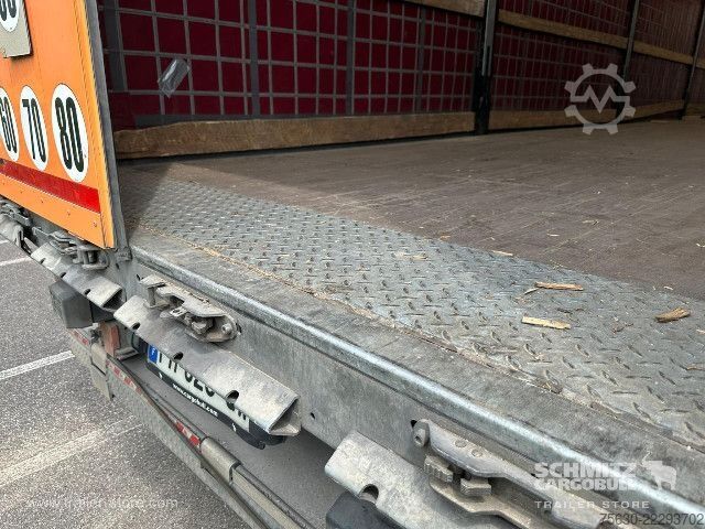Open semitrailer with tarp Schmitz Cargobull Semitrailer Curtainsider Standard Hayon