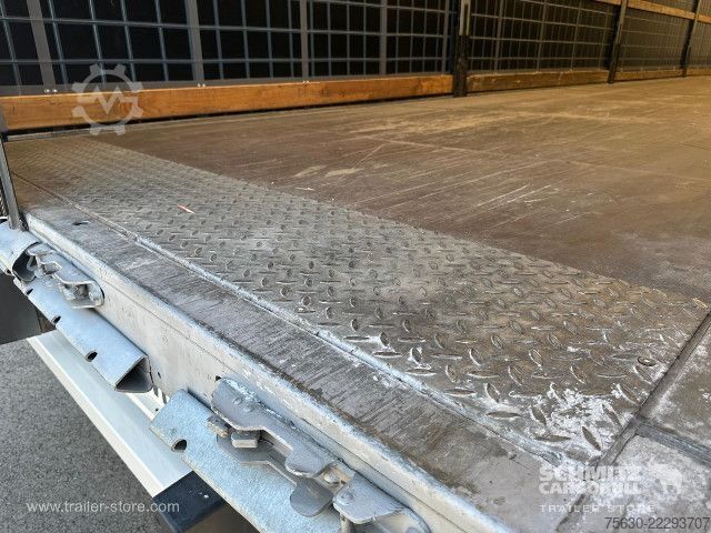 Open semitrailer with tarp Schmitz Cargobull Semitrailer Curtainsider Standard