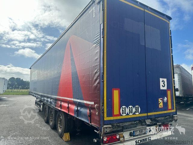 Auflieger mit Pritsche & Plane Schmitz Cargobull Semitrailer Curtainsider Mega