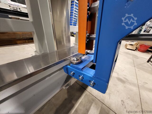 MASSIVE CUSTOMIZED PRESS FOR GLULAM Elcima Glulam press, Laminiranje