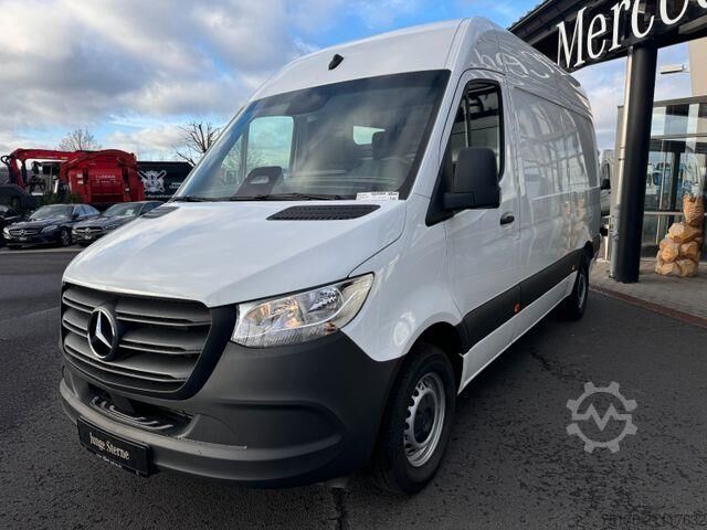 High-roof van Mercedes-Benz Sprinter 317 CDI 3665 Klima AHK Kamera Fenster