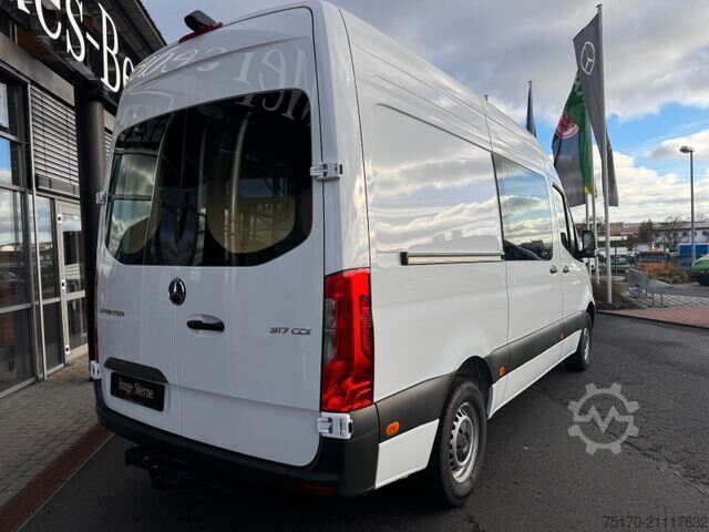 High-roof van Mercedes-Benz Sprinter 317 CDI 3665 Klima AHK Kamera Fenster
