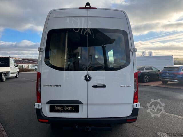 High-roof van Mercedes-Benz Sprinter 317 CDI 3665 Klima AHK Kamera Fenster