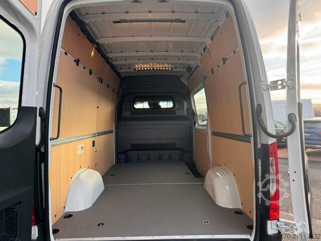 High-roof van Mercedes-Benz Sprinter 317 CDI 3665 Klima AHK Kamera Fenster