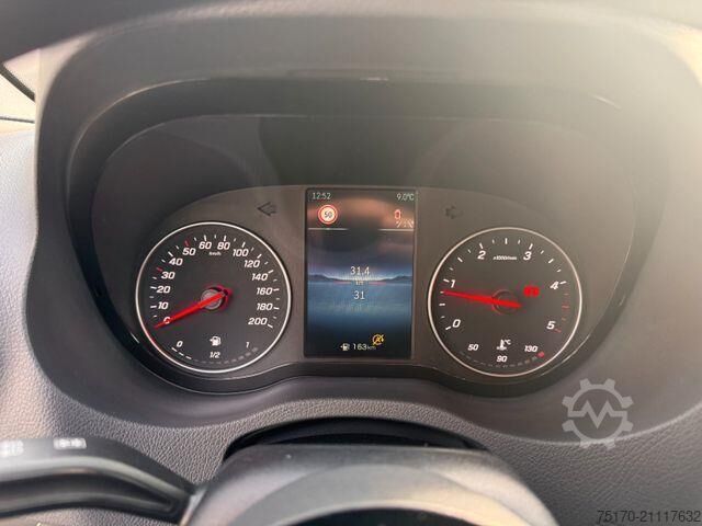 High-roof van Mercedes-Benz Sprinter 317 CDI 3665 Klima AHK Kamera Fenster