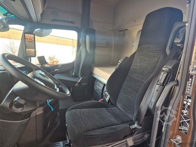 Standard-SZM Mercedes-Benz Actros 1848 LS Öl-Retarder Standklima BigSpace
