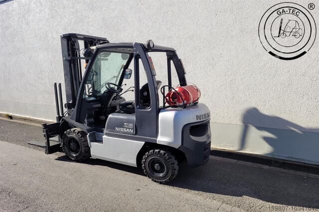 LP gas Nissan U1D2A25LQ
