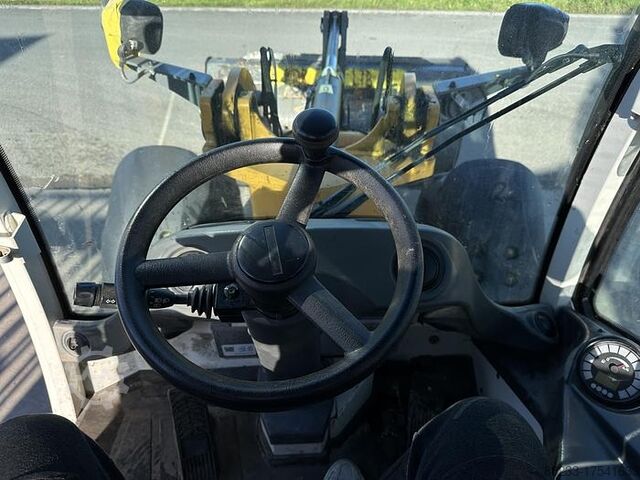 Loader Liebherr L506C