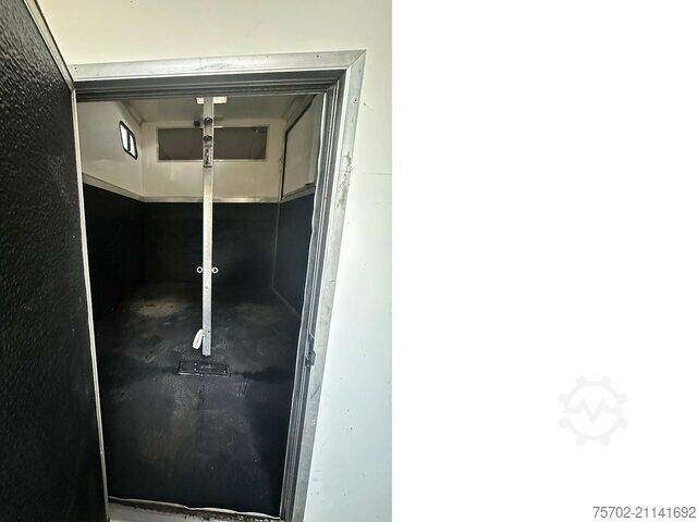 Viehtransporter Renault Master 1-2 Pferde Bloomfields