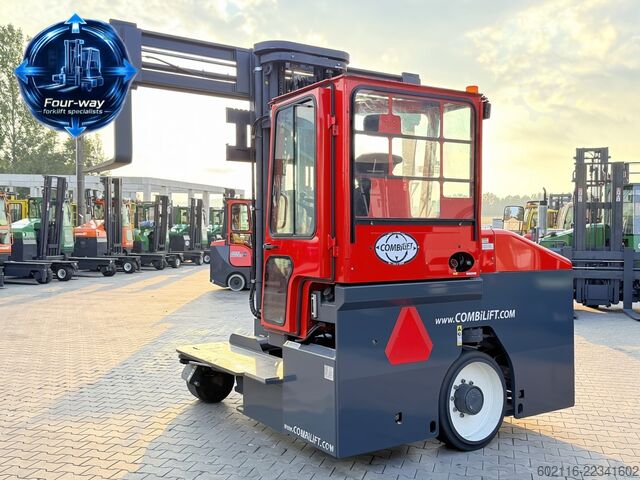 4-way forklift Combilift C4000ET TRIPLEX 6900 WIDE FORK POSITIONE