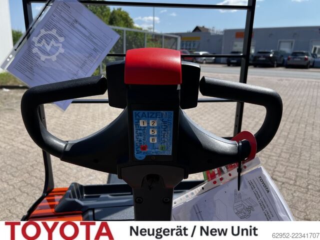 Electric Pallet Truck Toyota LWE 200 / neu!
