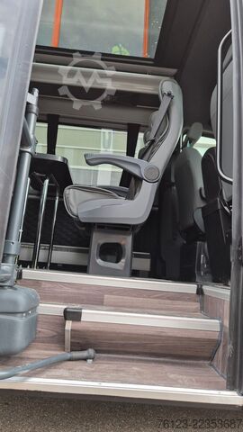 Minibus MERCEDES-BENZ 319 StockSprinter VIP Shuttle 9 SS  Panoramadach