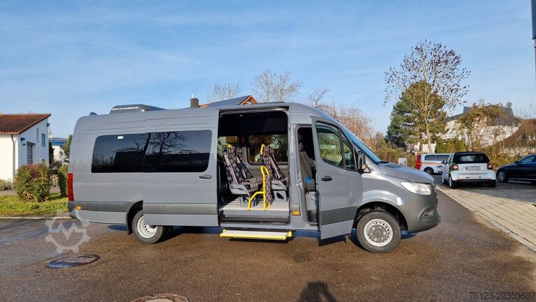 Minibus MERCEDES-BENZ 10 Sprinter Lord Light 22 Sitzer Vorlauffahrzeug