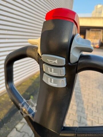 Deichselstapler Still EGV16