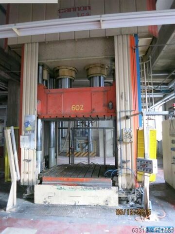Four Column Press - Hydraulic Caronno 650 Tonnen Viersäulenpresse