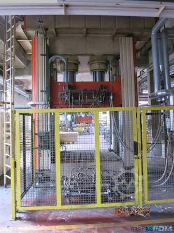 Four Column Press - Hydraulic Caronno 650 Tonnen Viersäulenpresse