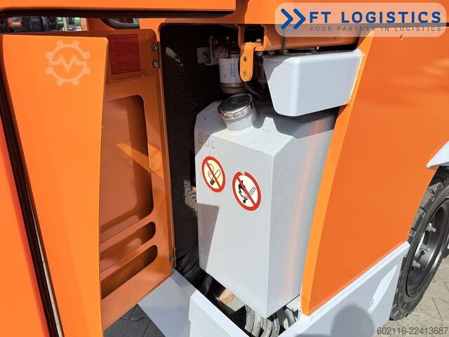 4-way forklift Hubtex DQ40D DIESEL TRIPLEX 6500 FREE-LIFT TOP1