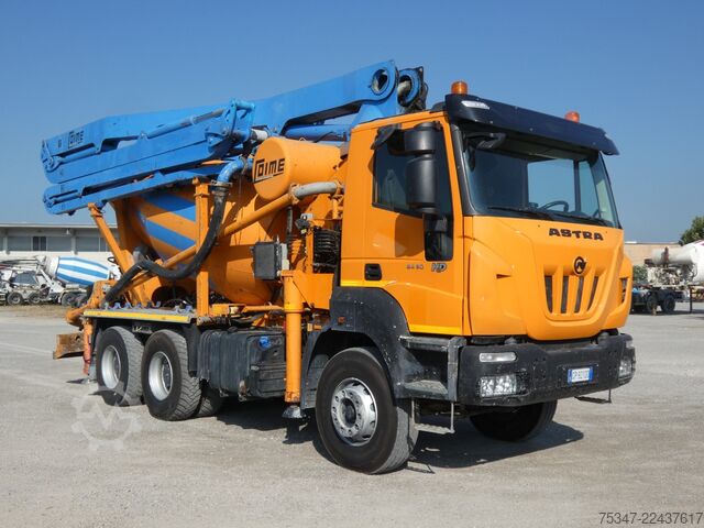 Betonpumpen-LKW Astra HD9 6450