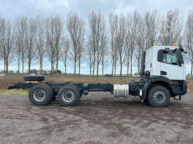 Chassis with cab Iveco T-Way AD380T43H-4500 AT Chassis Cabin (9 units)