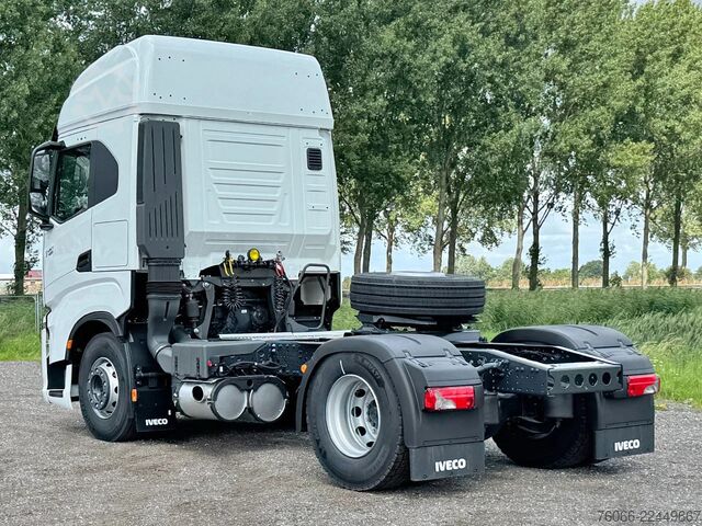 Standard-SZM Iveco S-WAY AS440S43T/P ON Tractor Head