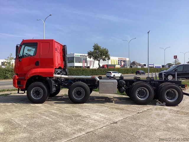 Truck chassis Ford 8x4 Construction 4145D Low Roof Sleeper