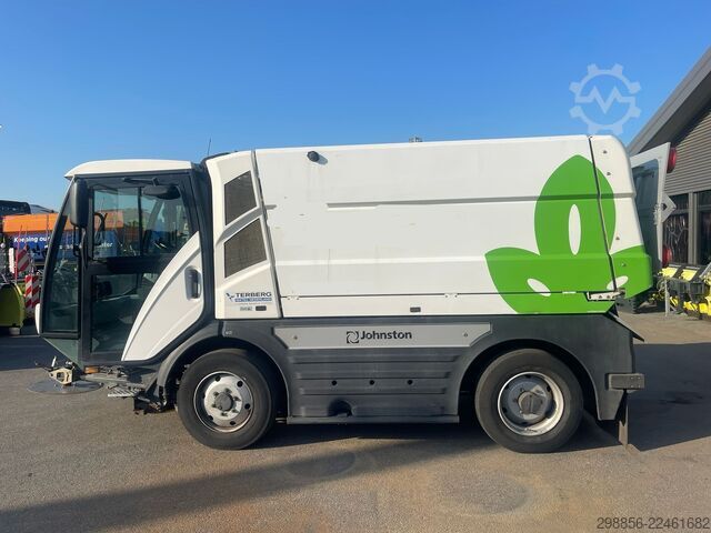 Road sweeper Johnston C401