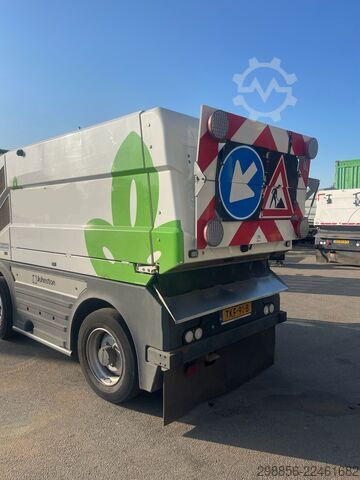 Road sweeper Johnston C401