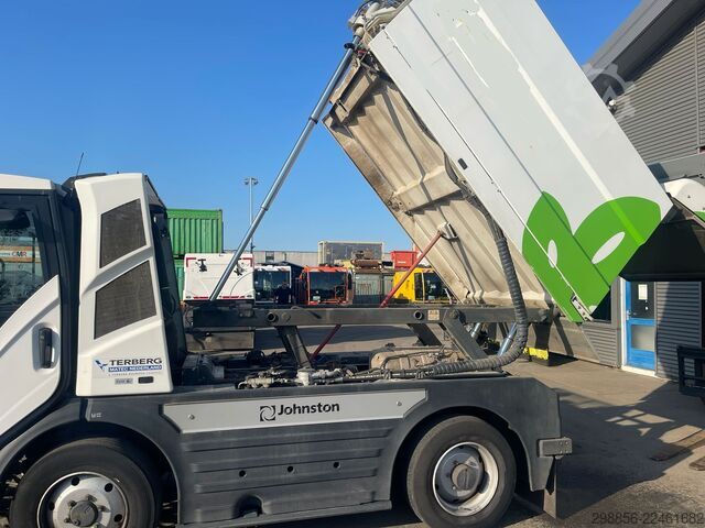 Road sweeper Johnston C401