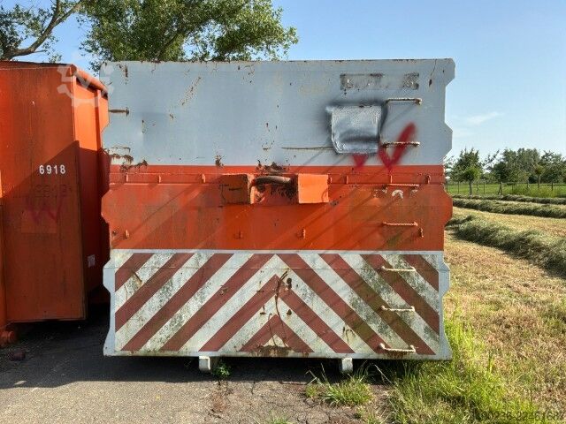 Container  