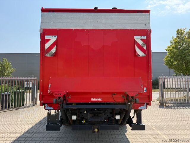 LKW mit Getränkeaufbau MAN TGM 13.290 4x4 Getränke/Seitenlader+LBW/Navi
