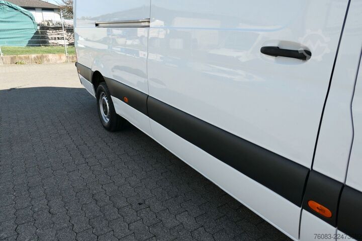 High top van MERCEDES-BENZ Sprinter 315 CDI 907 Maxi Kasten Kamera