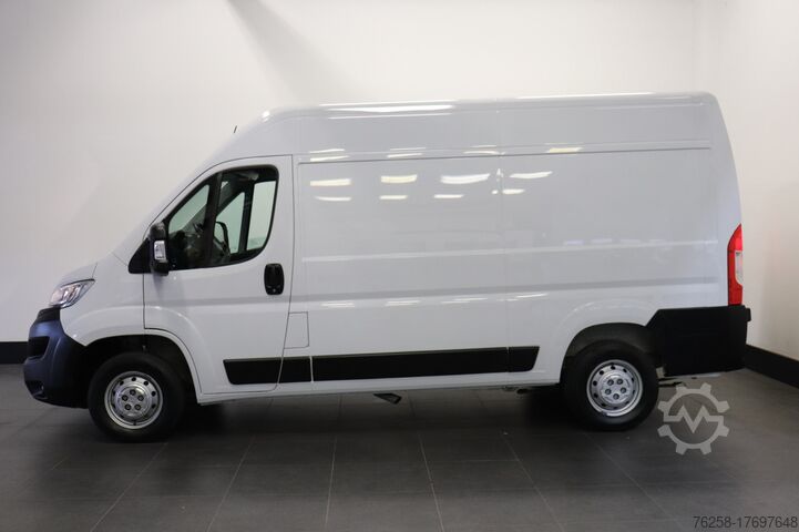 Delivery van Opel Movano 2.2D L2H2 120PK EURO 6 - Airco - Cruise ...